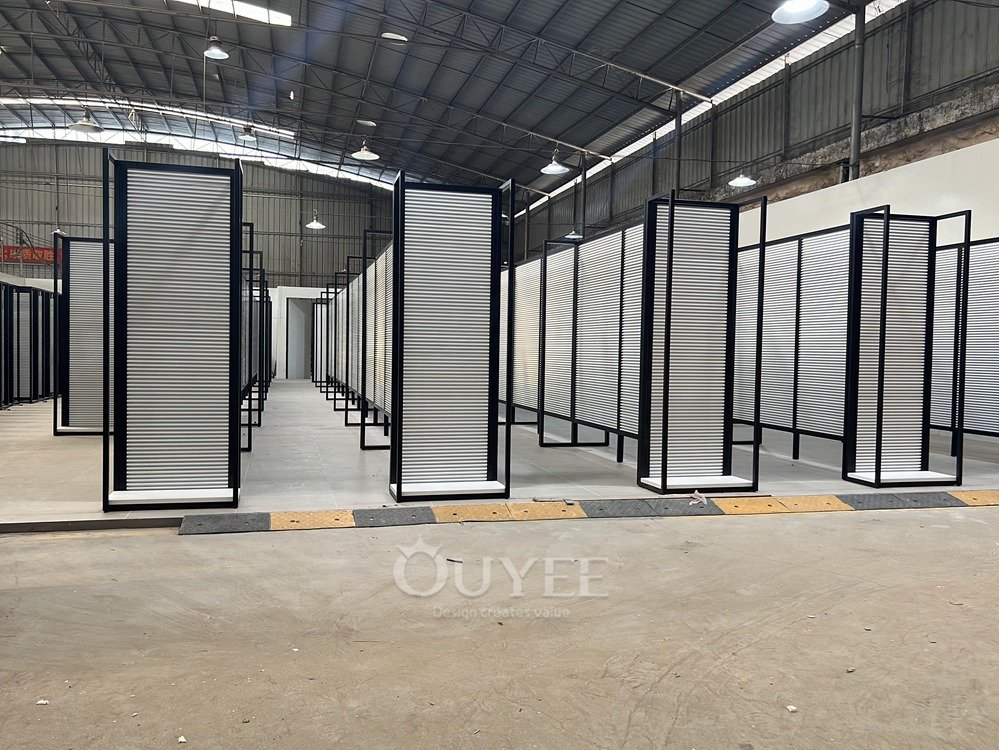 Black Slatwall Aisle Partition Display Rack 04