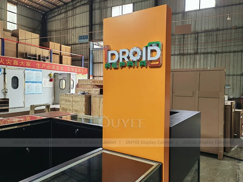 Black And Wood Tone LED Phone Display Fixture - Image 10