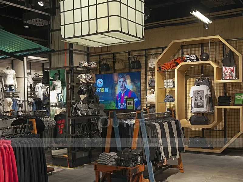 Black Grid Partition Clothing Store Display - Image 2
