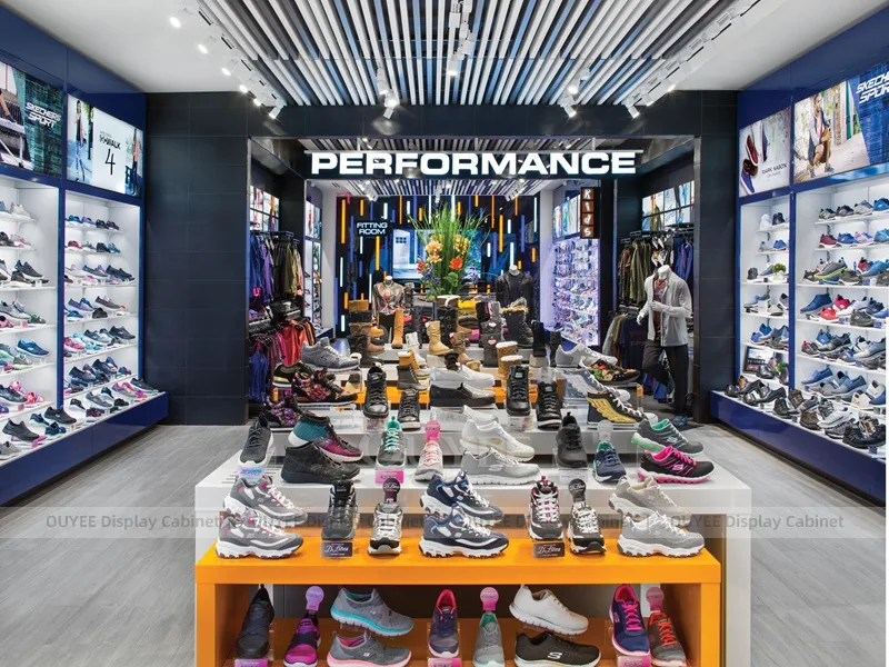 Color Apparel Wall Clothing Store Display - الصورة 6