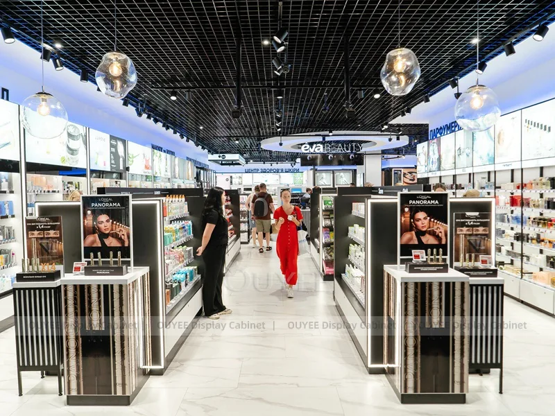 Eva Beauty Retail Aisle Black Wig Display