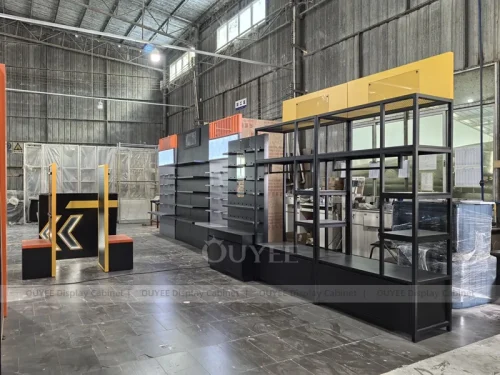 Glass Wall Retail Kiosk Clothing Store Display