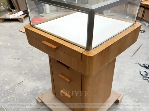 Luxury Champagne Gold Jewelry LED Wall 01