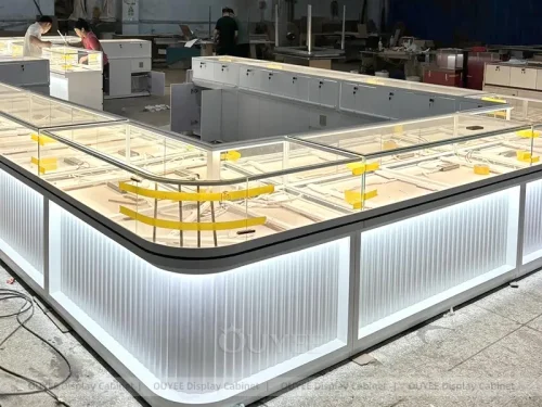 Luxury Cream Jewelry Fluted Front Desk 01