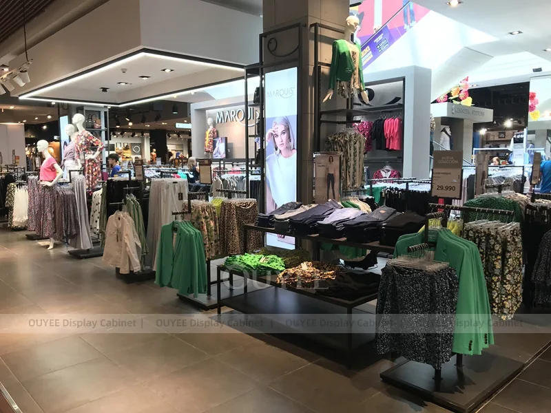 Mall Fashion Storefront Apparel Shop Display 06