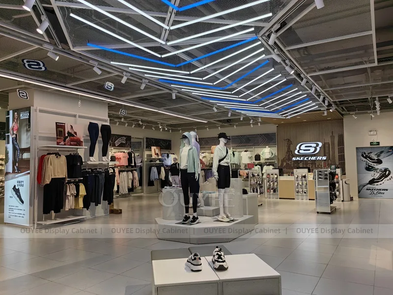 Skechers Blue Ceiling Apparel Shop Display - Image 3