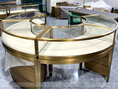 Sophisticated White Jewelry Backdrop 01