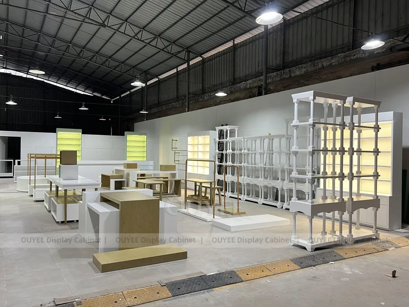 White Fixture Showroom Retail Clothing Display - Image 3